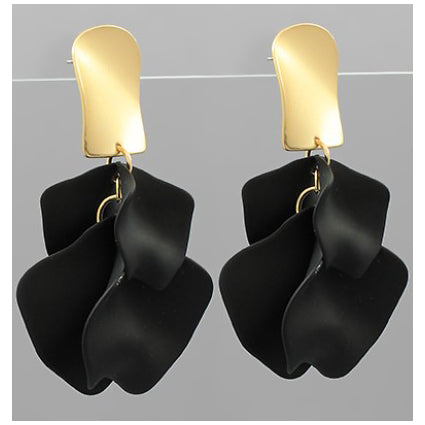 Color Coated Petal Earrings - Black